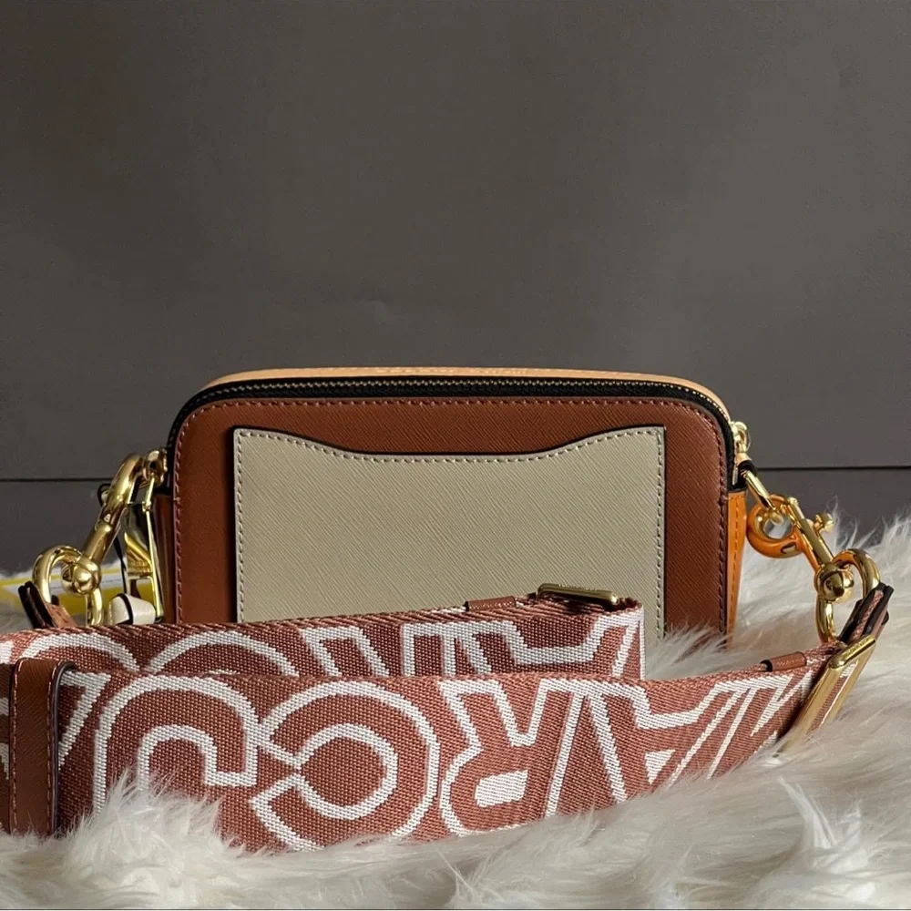 Marc Jacobs The Snapshot - Picture 7 of 16